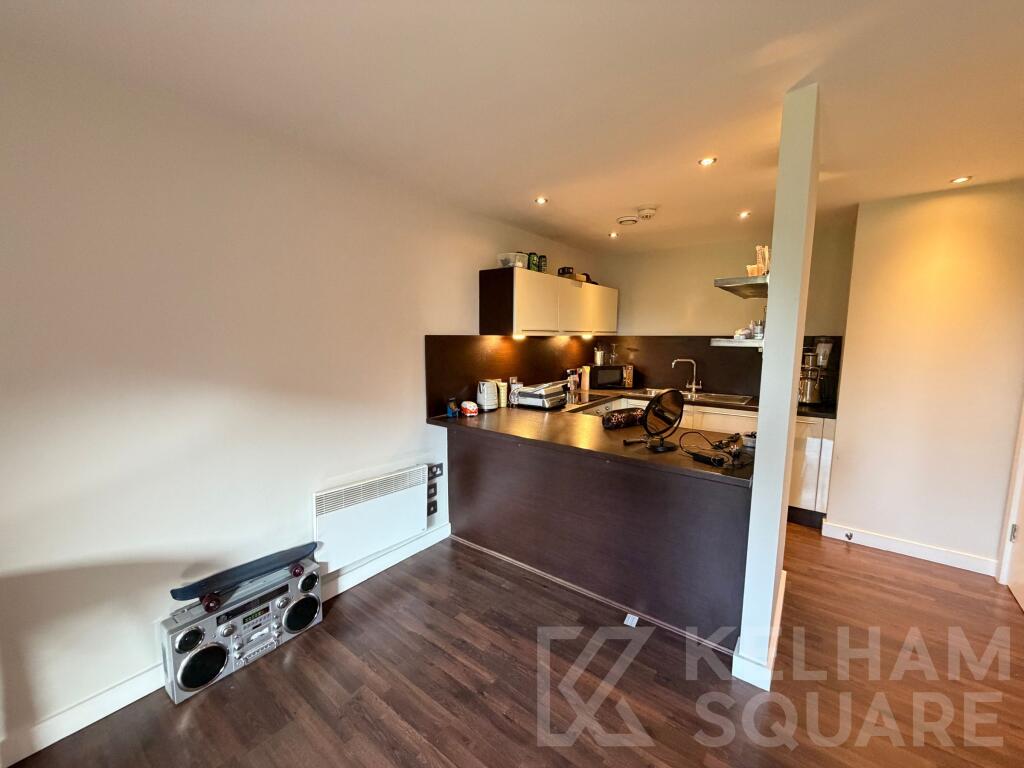 Apartment in Sheffield - View 4