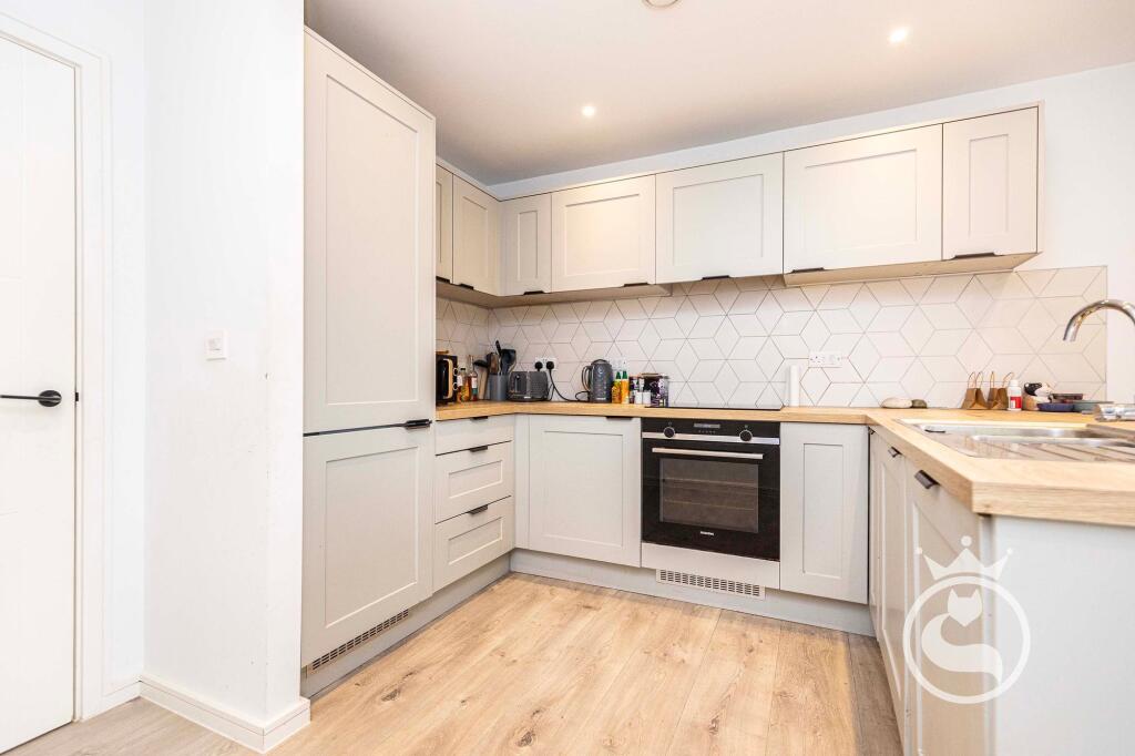 Apartment in Poole - View 5