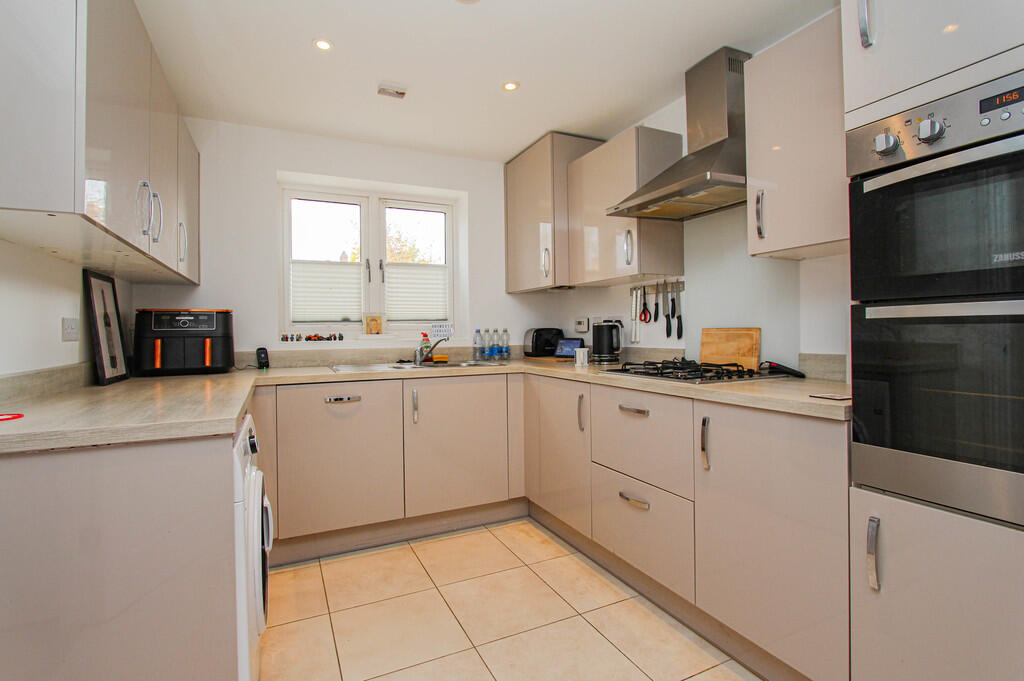 House in Finedon, North Northamptonshire - View 5