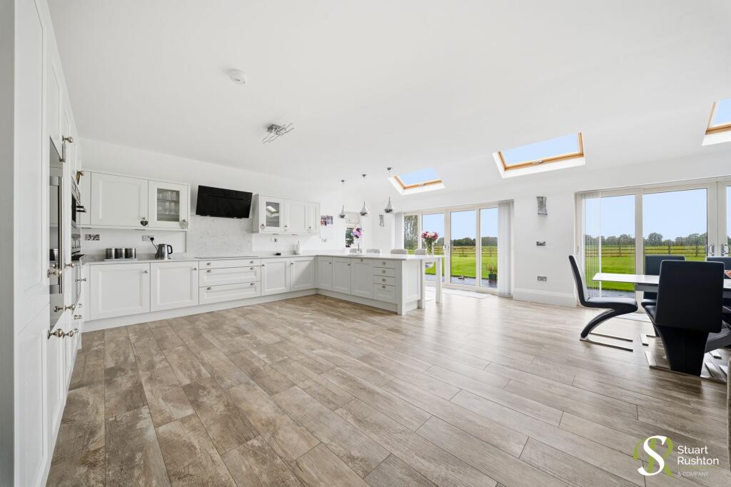 House in Crewe - View 5