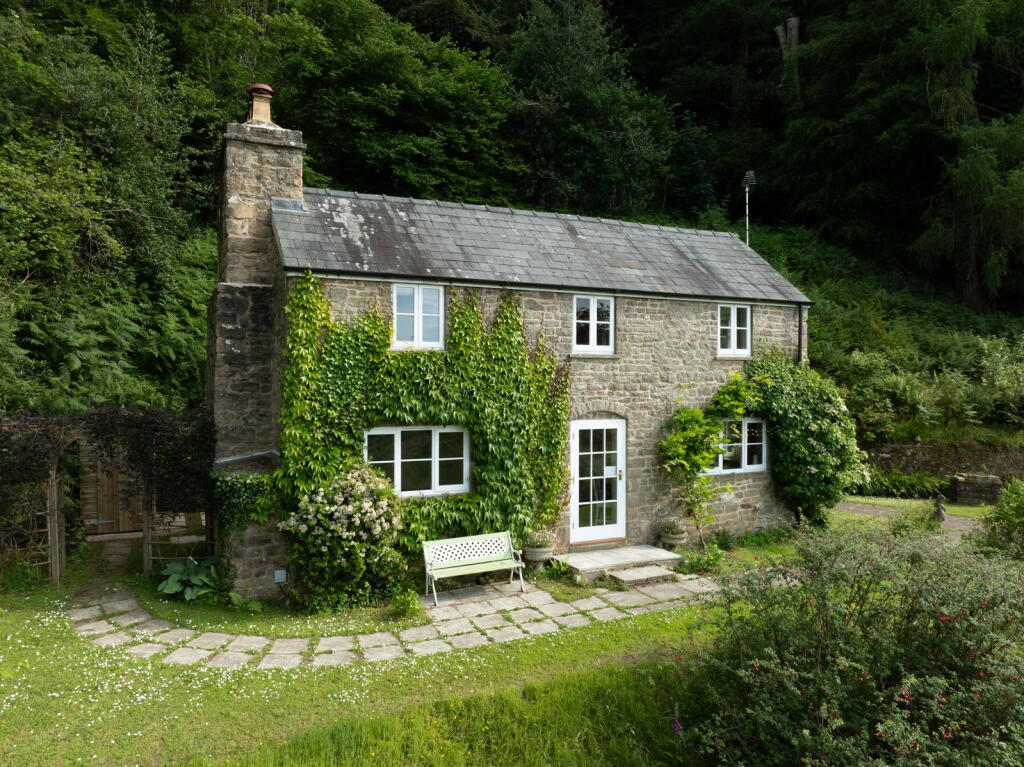 Main image of property: Howle Hill, Coughton, Ross-on-wye, HR9 5ST