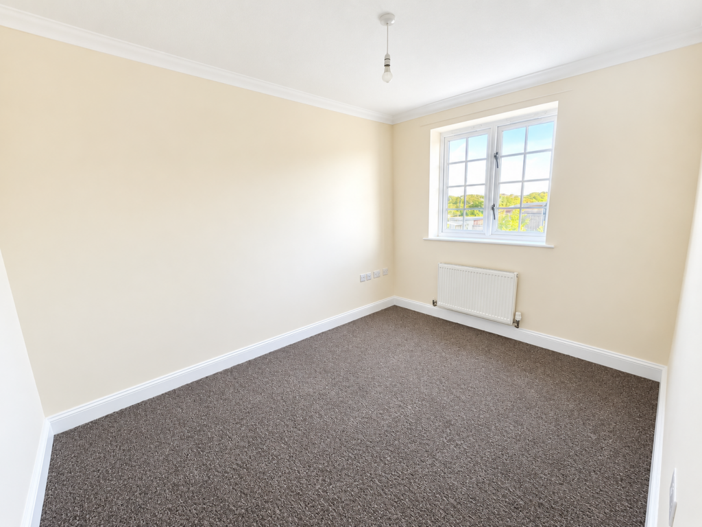 Apartment in Milton Keynes - View 5