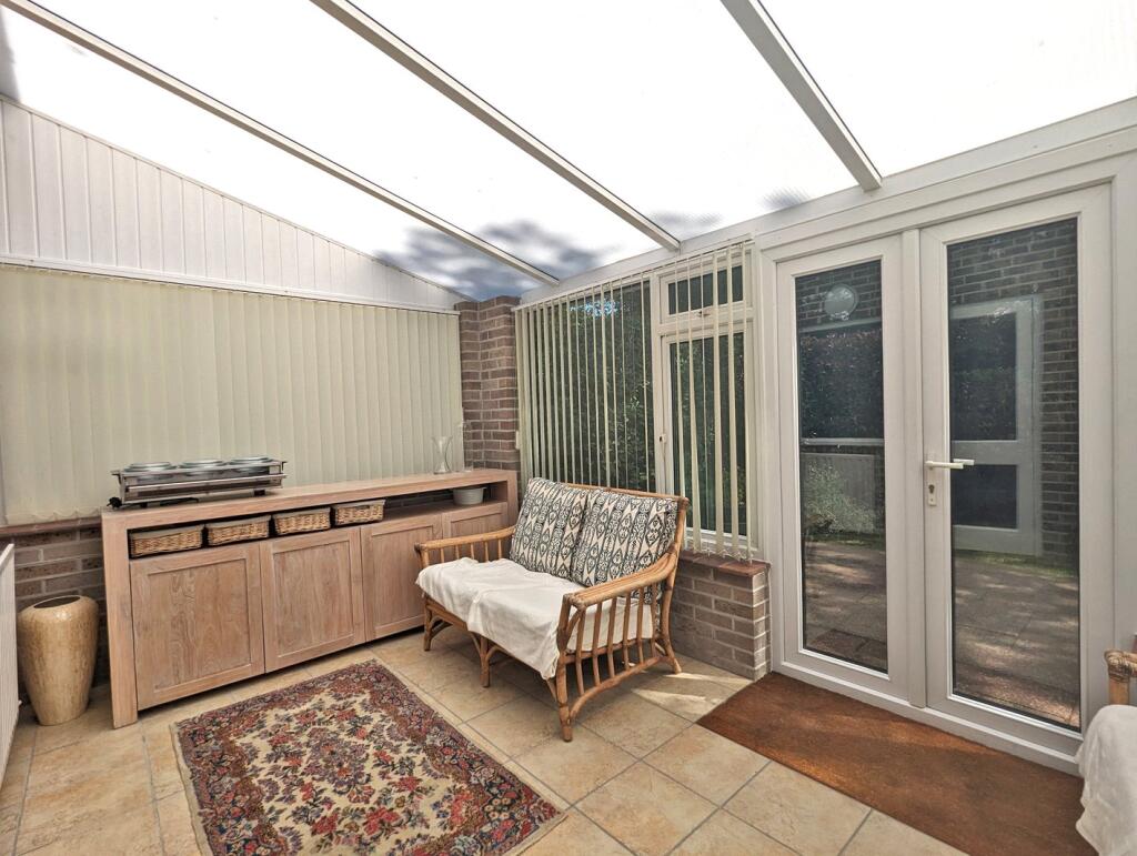 House in Southampton - More