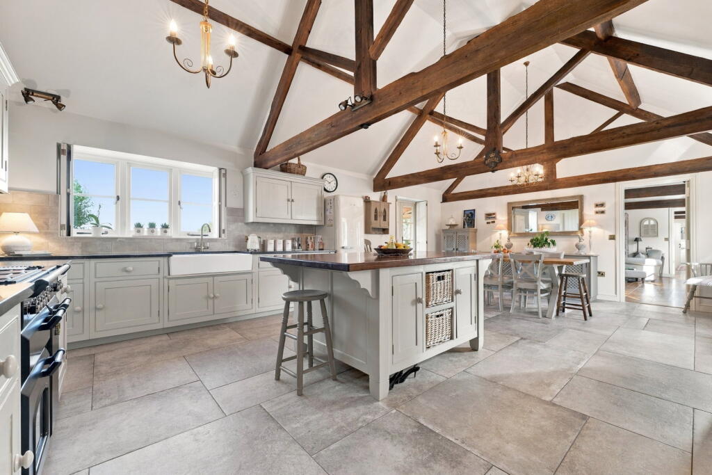 House in Nottingham - View 4