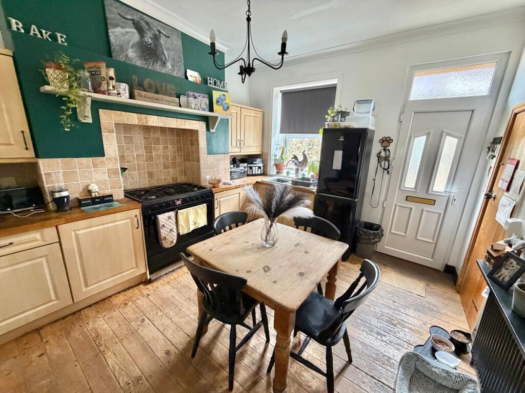 House in Bradford, Haworth and Stanbury - View 3