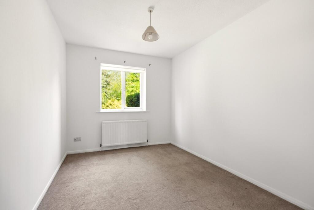 Apartment in St Albans - More