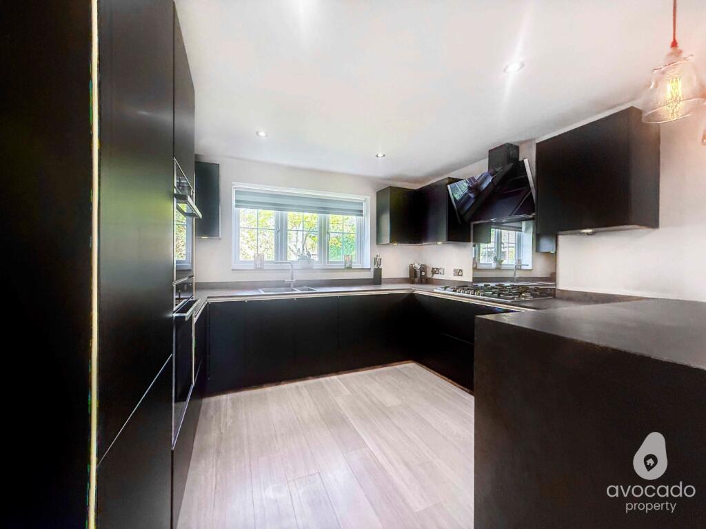 Willowside, Woodley, Reading, RG5 - View 4