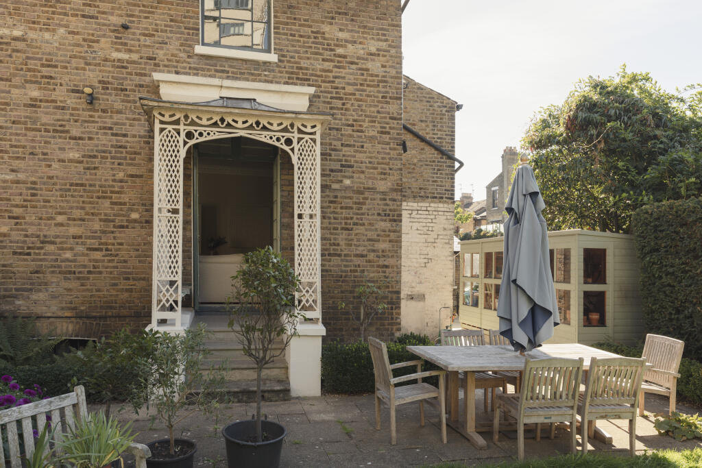 House in London - More