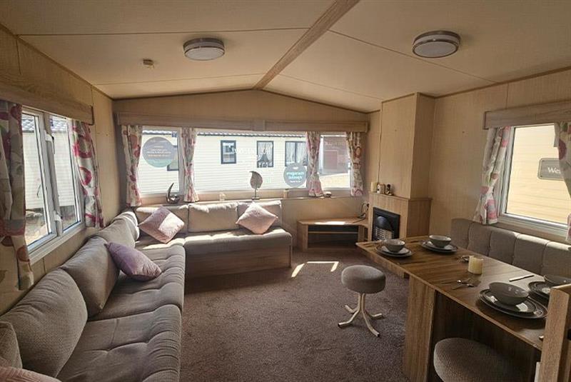 2-bed caravan on Barmouth Bay Holiday Park – North West Wales, £34,995