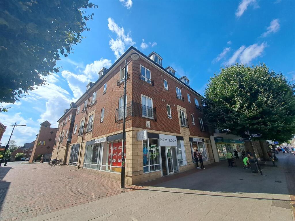Main image of property: West Street, Havant