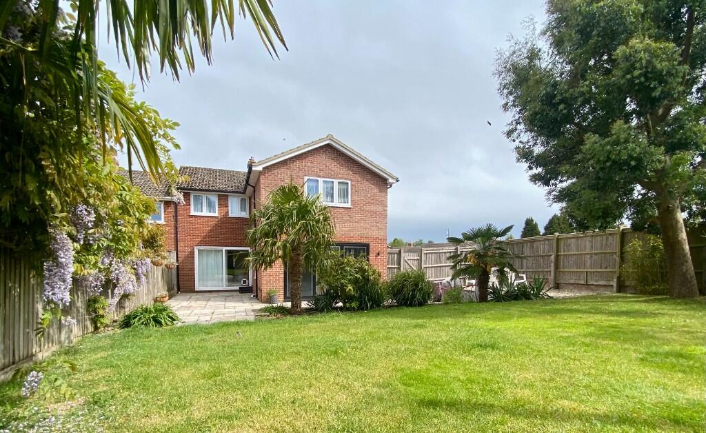 Main image of property: Sanden Close, Hungerford, Berkshire, RG17 0LB