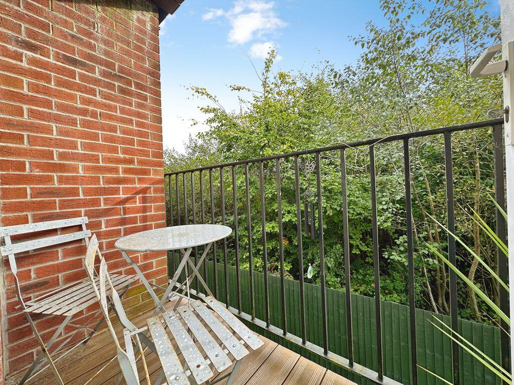Apartment in Bolton - View 4