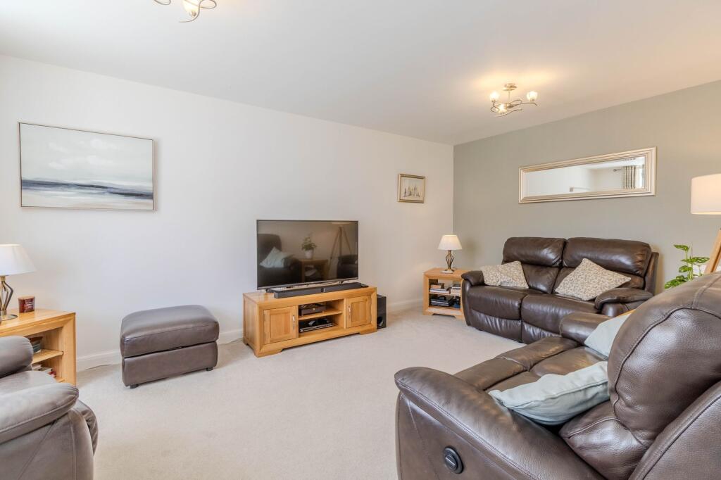 House in Stratford-on-Avon, Long Itchington CP - View 3