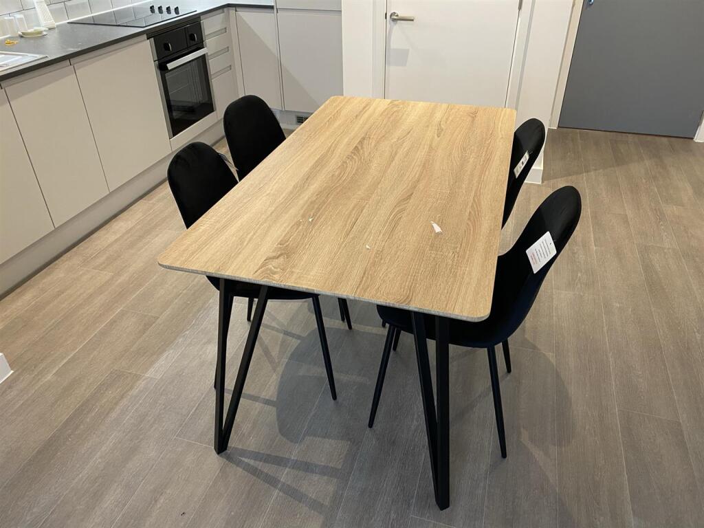 Apartment in Manchester - View 5