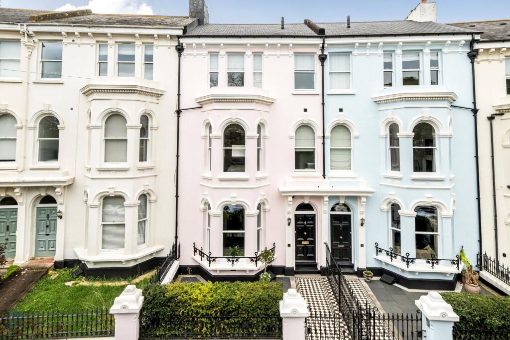 House in Exeter