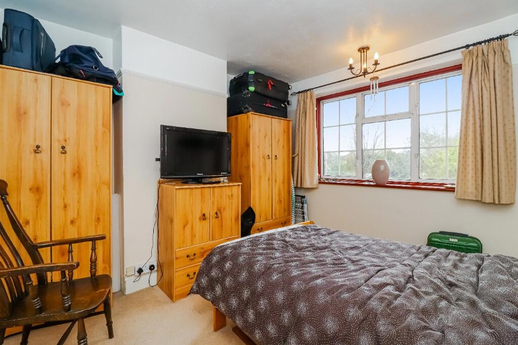 Additional image 8 of Laburnum Grove, St. Albans, Hertfordshire, AL2