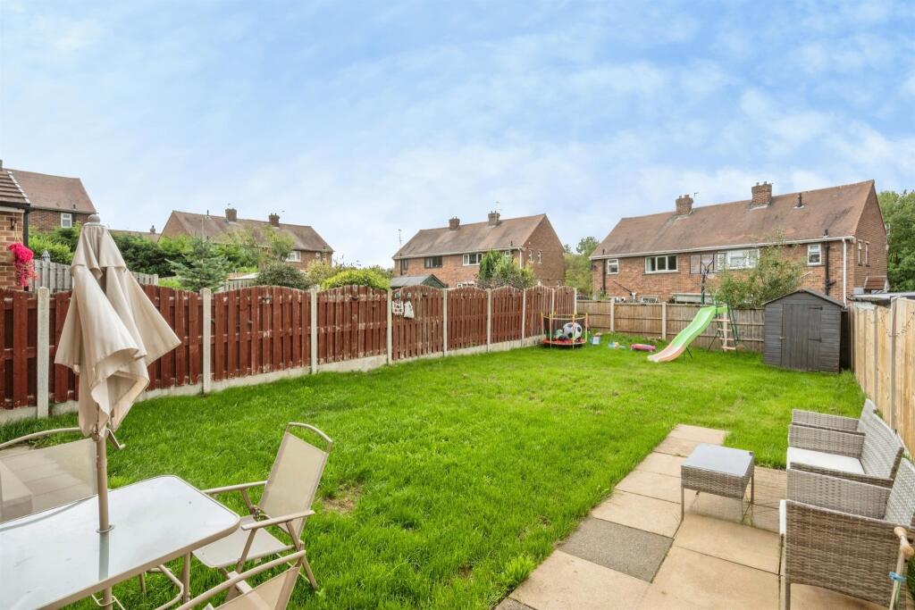 House in Doncaster - View 4