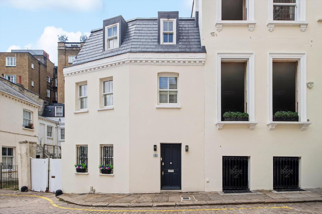 Main image of property: Queen's Gate Place Mews, London SW7
