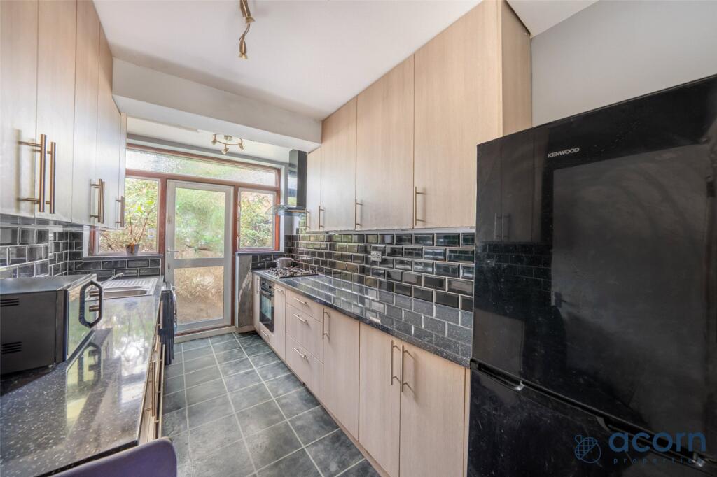 House in London - View 5