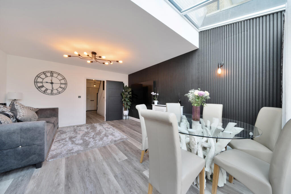 House in Orpington, Broom Hill, Ramsden - View 3