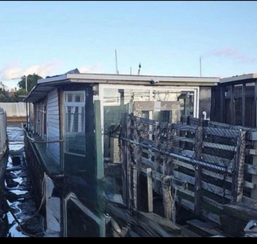 Main image of property: Maran House Boat