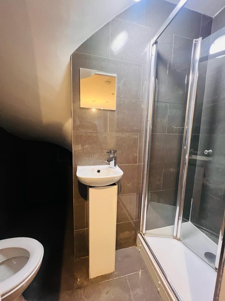 4 bedroom ground floor maisonette for rent