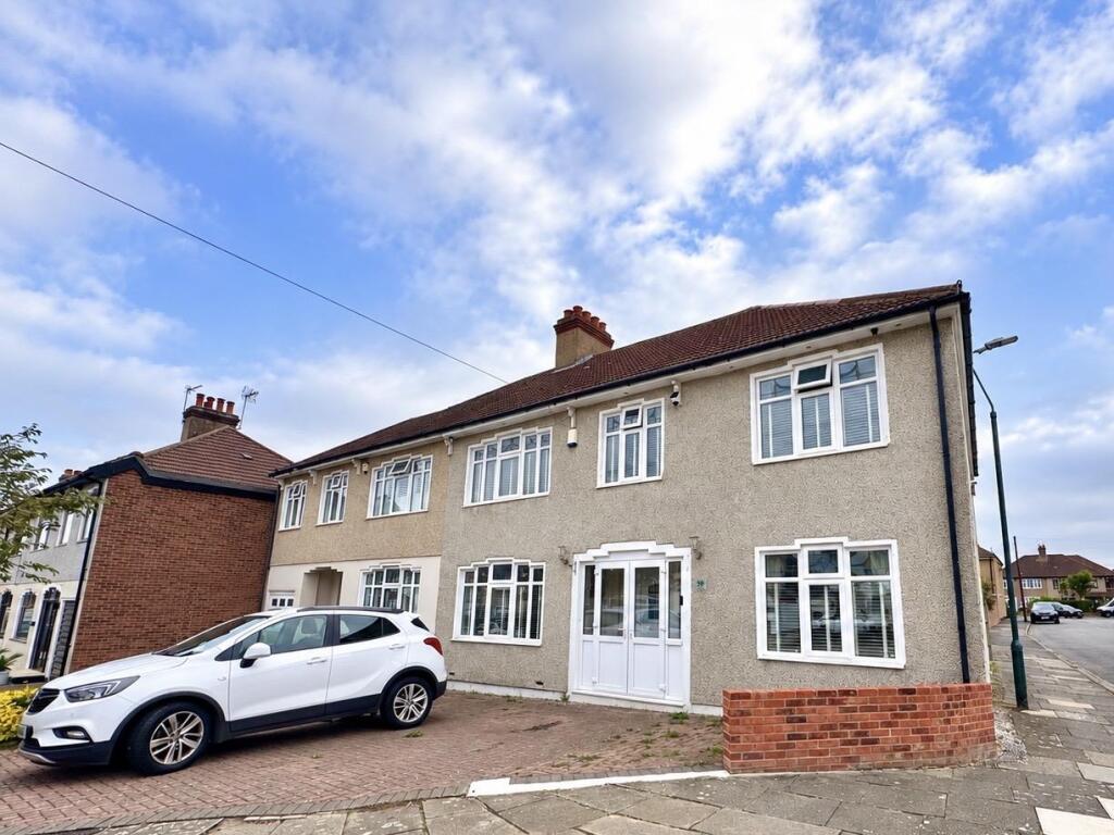 House in London - View 2