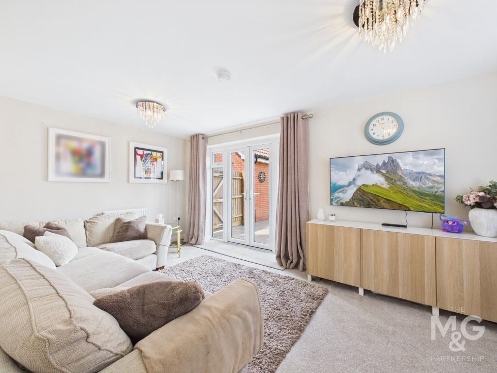 Prigmore Drive, Bury St. Edmunds, IP32 photo 3
