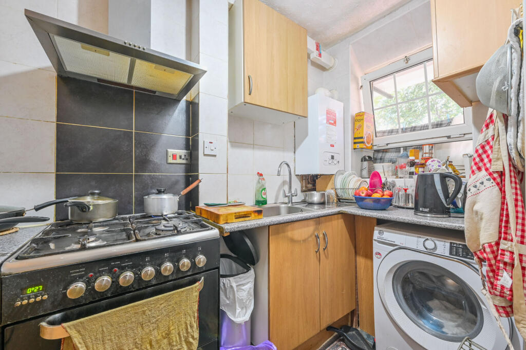 Apartment in London - View 3