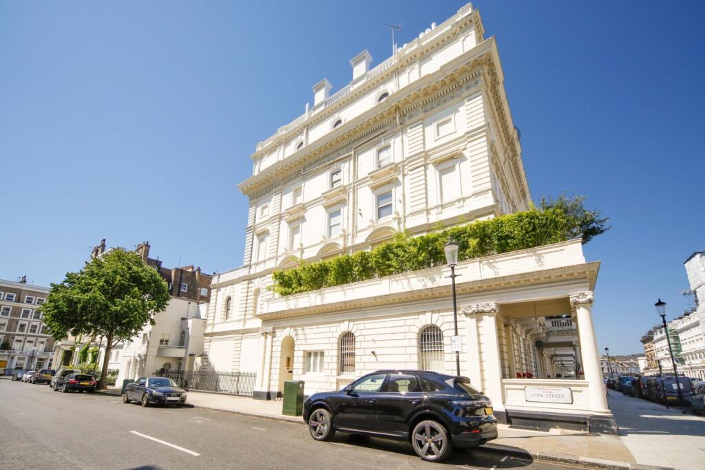 4 bedroom flat for rent