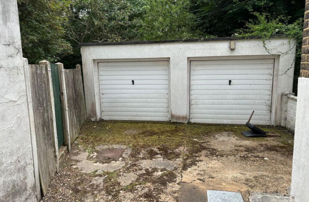 Garage at 16, Florence Road, Brighton, BN1 6DJ photo 2