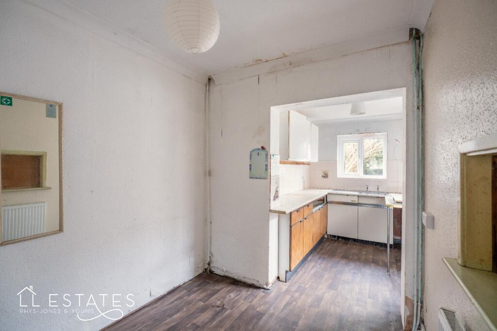 House in Abergele - More