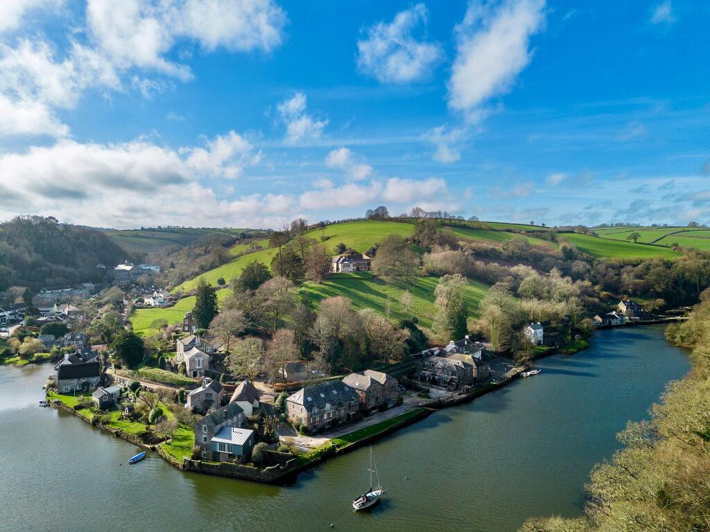 Main image of property: 4 The Quay, Tuckenhay, Devon