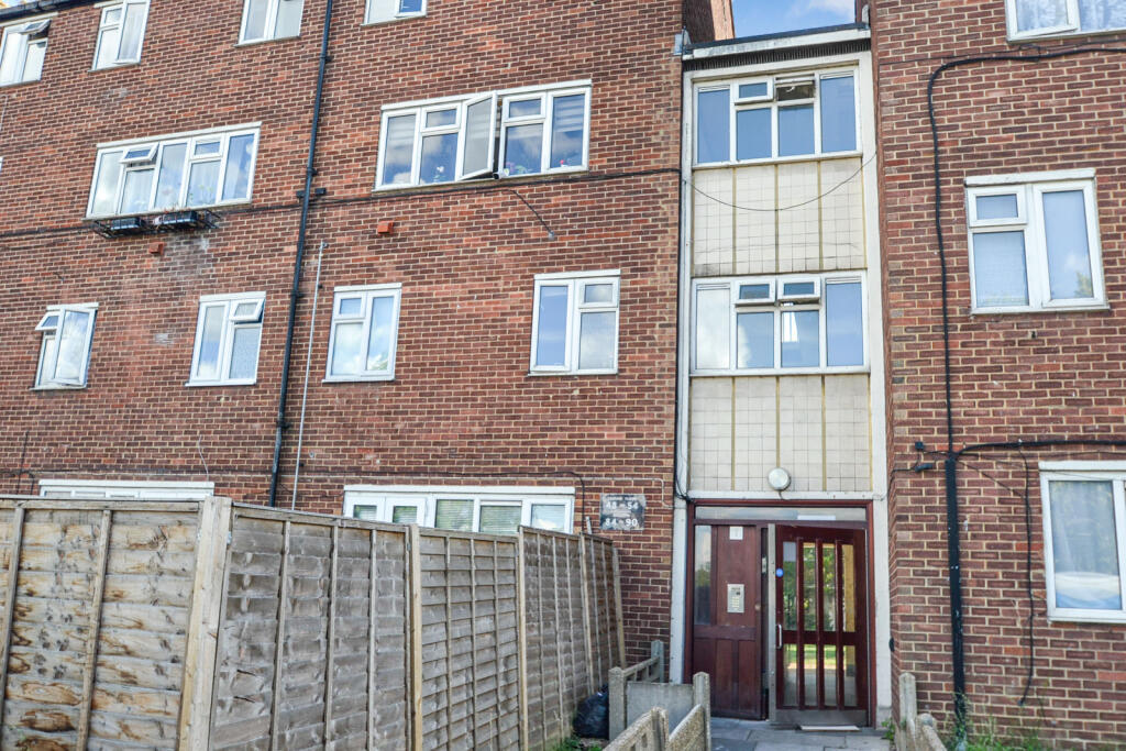 Main image of property: Roxwell Road, Barking, IG11 0PT