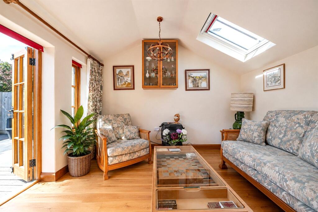 House in Teignbridge, Teignmouth - View 4