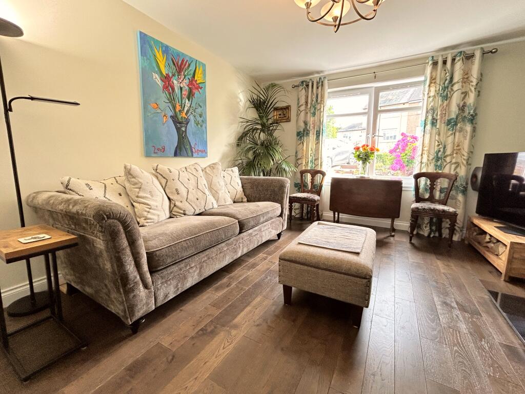House in Bathgate, Ballencrieff Toll - More