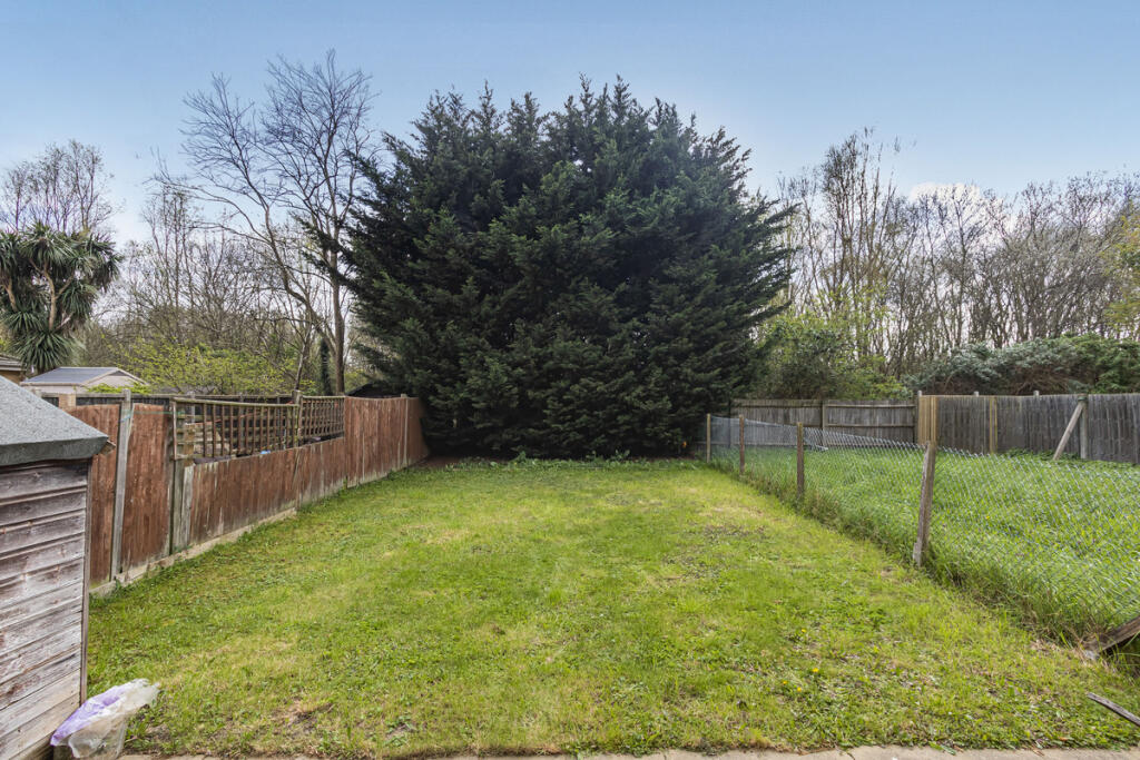 Newmarsh Road, Thamesmead, SE28 8TB