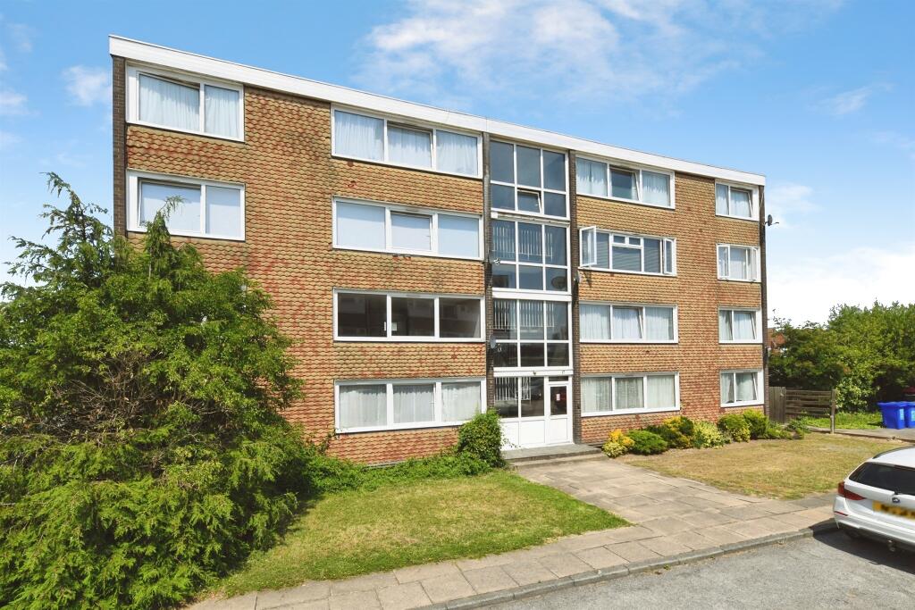 Main image of property: Roseberry Avenue, Benfleet