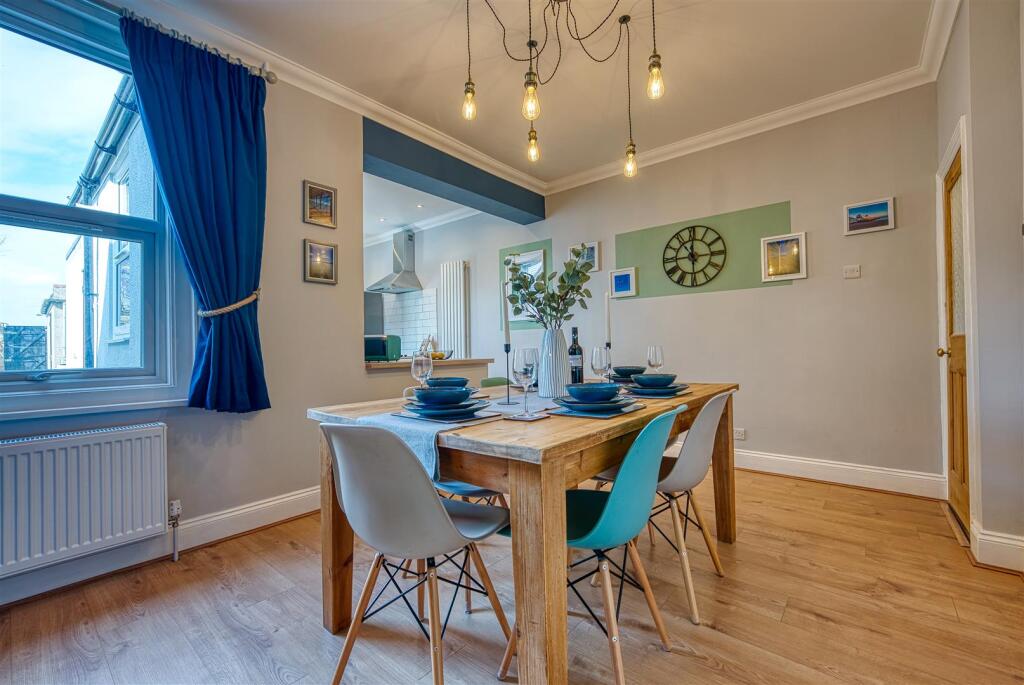 House in Portsmouth - More