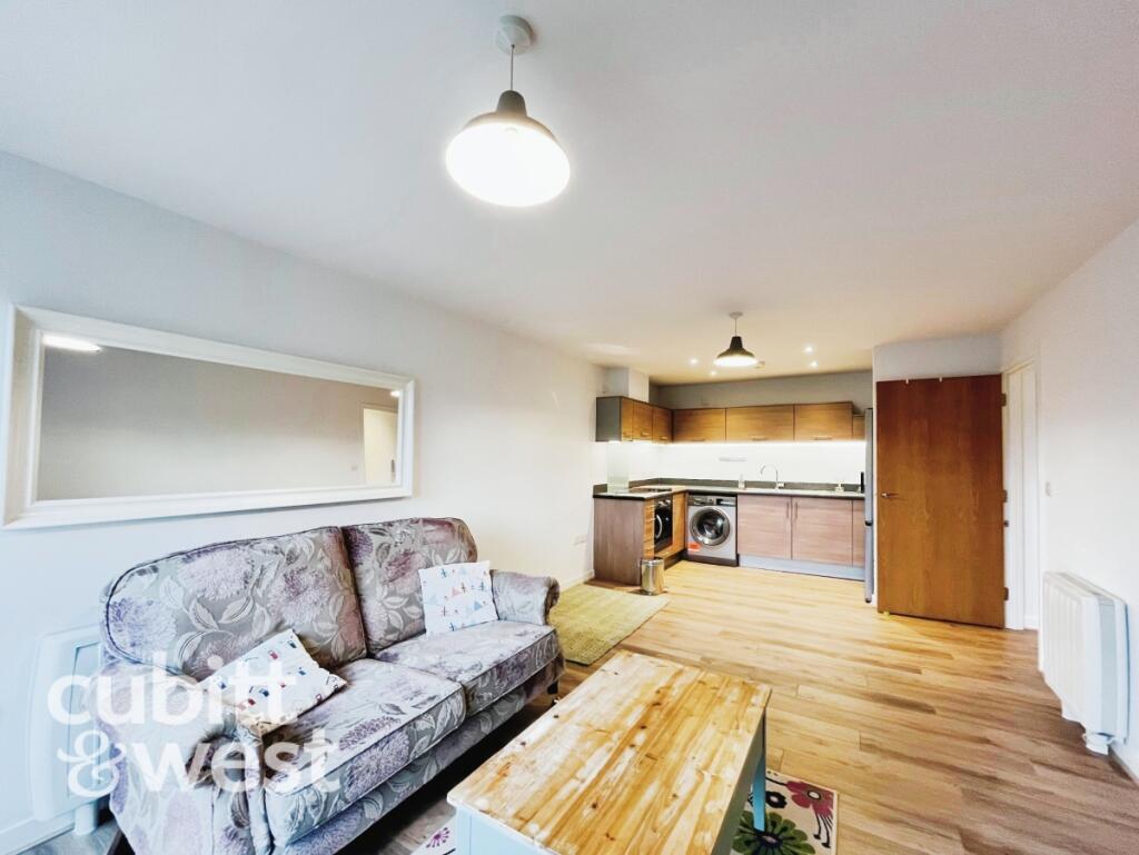 Apartment in Portsmouth - View 4