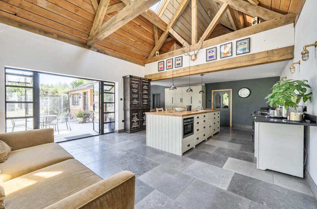 Castle Farm Lane, Wickham, Fareham, Hampshire, PO17 - More