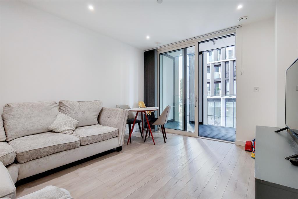 Apartment in Harrow - View 3