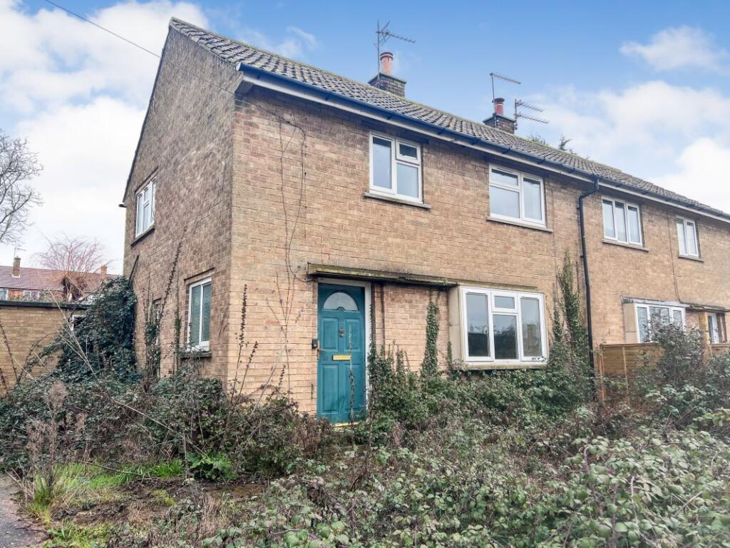 Main image of property: 33 Sandlands Avenue, Brigstock, Kettering, Northamptonshire, NN14 3HJ