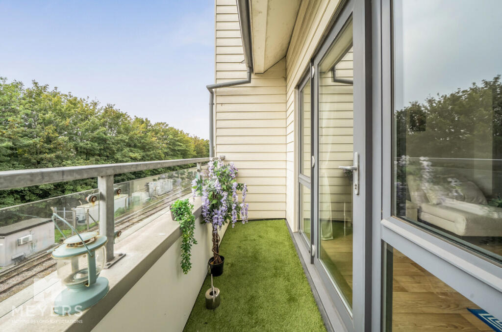 Apartment in Dorchester, Dorset - View 5