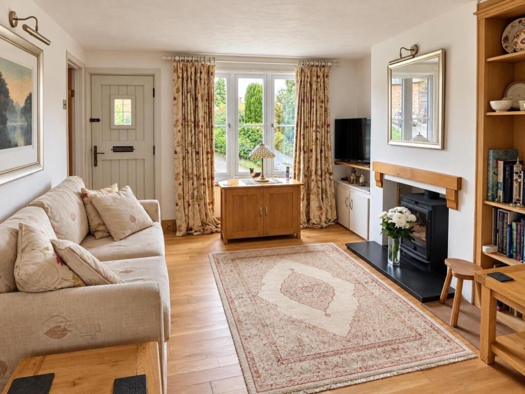 House in Northampton, Walgrave - More