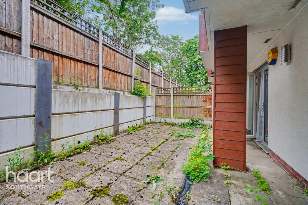 Main image of property: Cromie Close, London