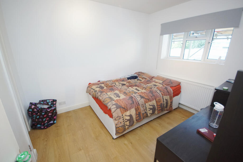 3 bedroom maisonette for rent