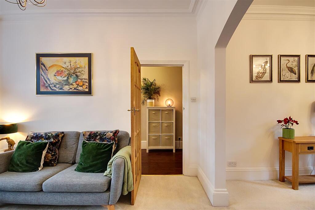 Cissbury Road, Worthing photo 4