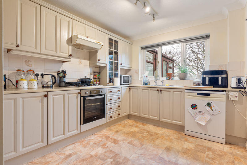 31 Meadow Crescent, Douglas, IM2 1NS - View 5