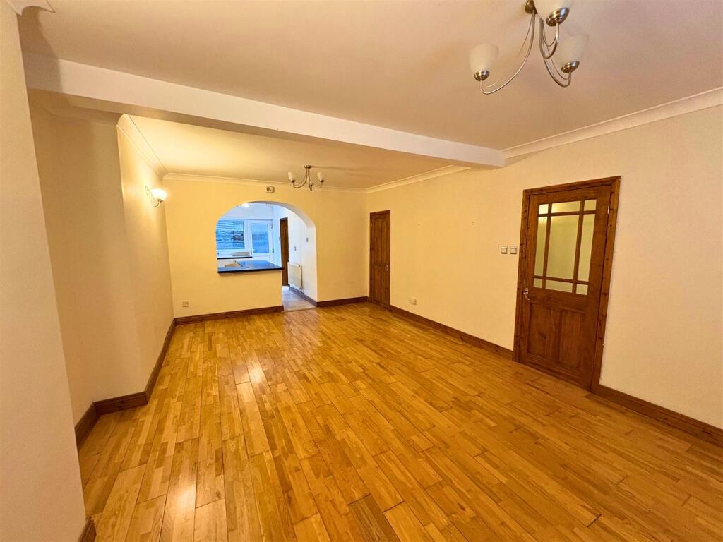 House in Maesteg - View 4